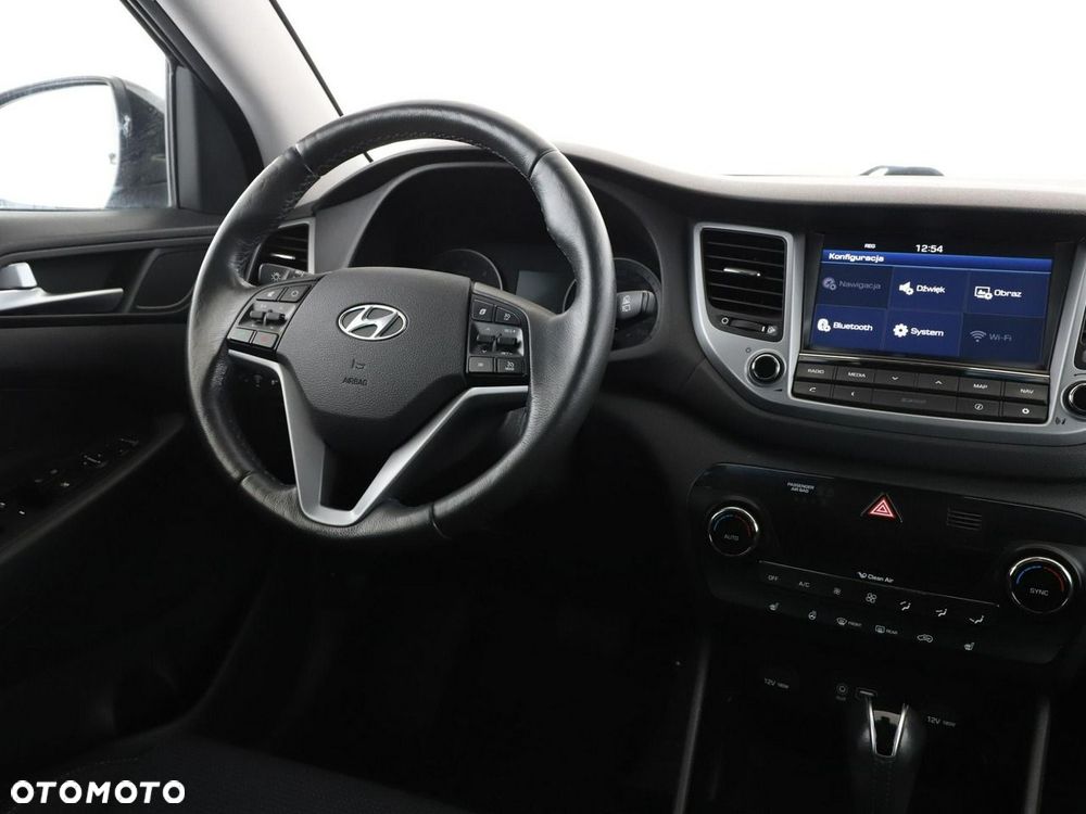 Hyundai Tucson 2.0 CRDi 4WD Automatik Intro Edition - 17
