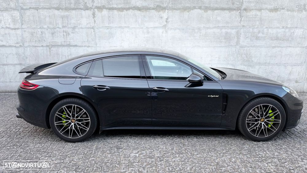 Porsche Panamera 4 E-Hybrid - 6