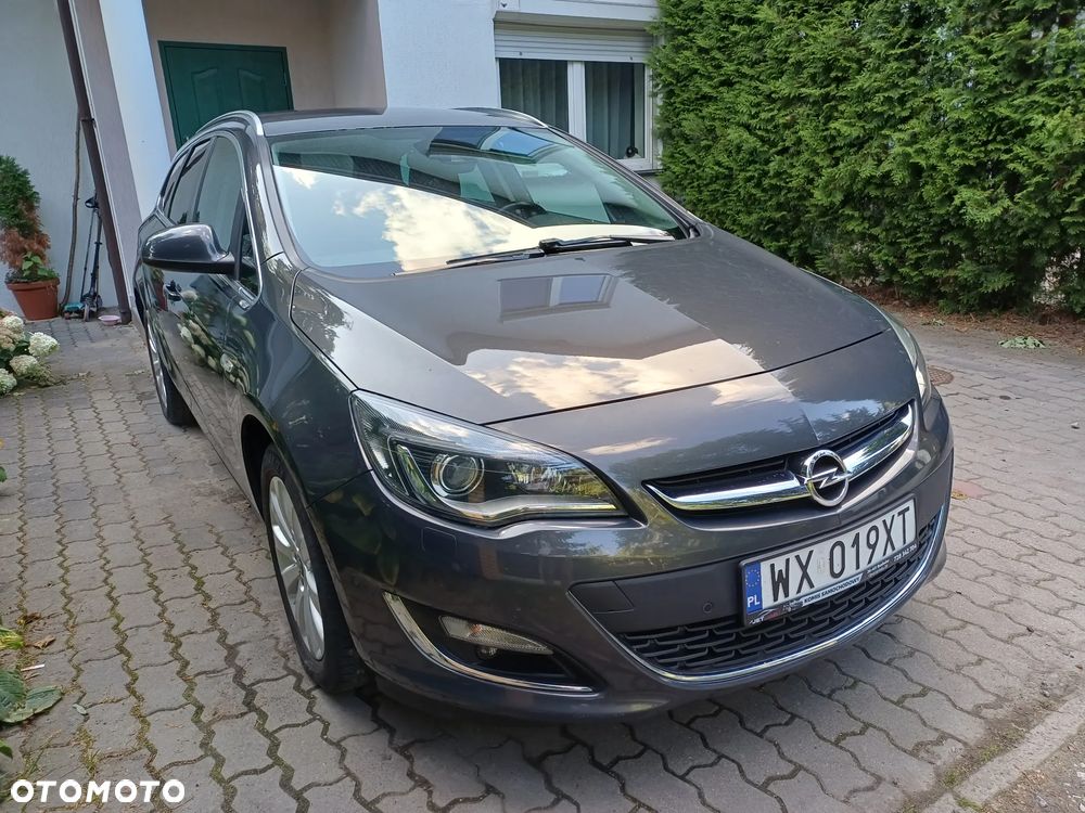 Opel Astra 1.6 CDTI Cosmo - 1