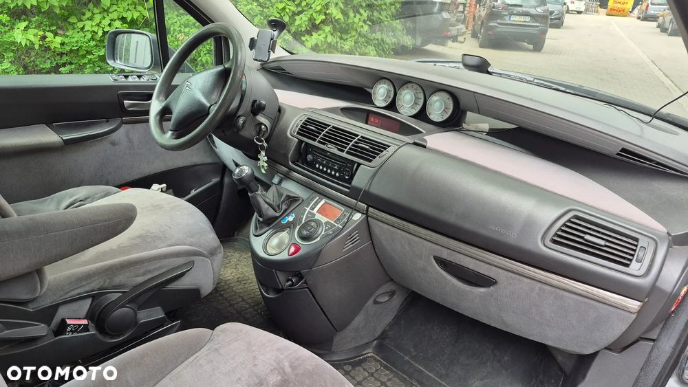 Citroën C8 2.0 16V Style - 3