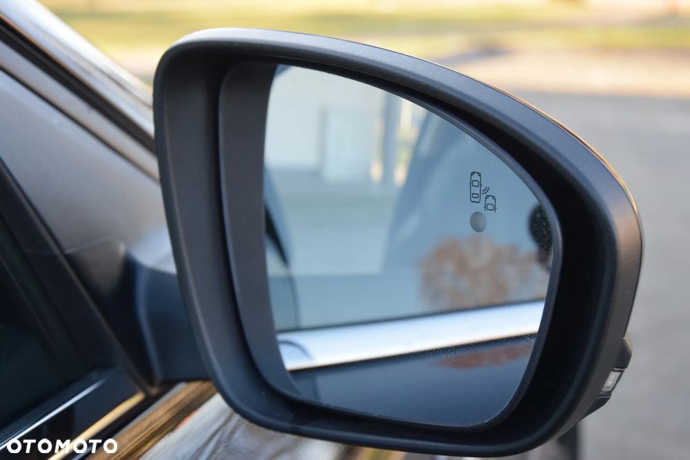 Renault Arkana 1.6 E-TECH Intens MMT - 15