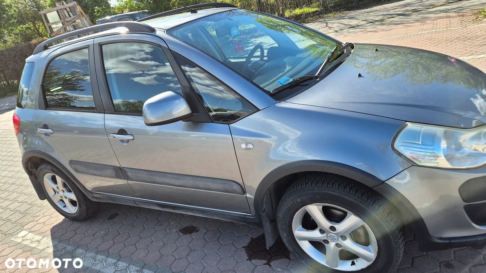 Suzuki SX4 - 5