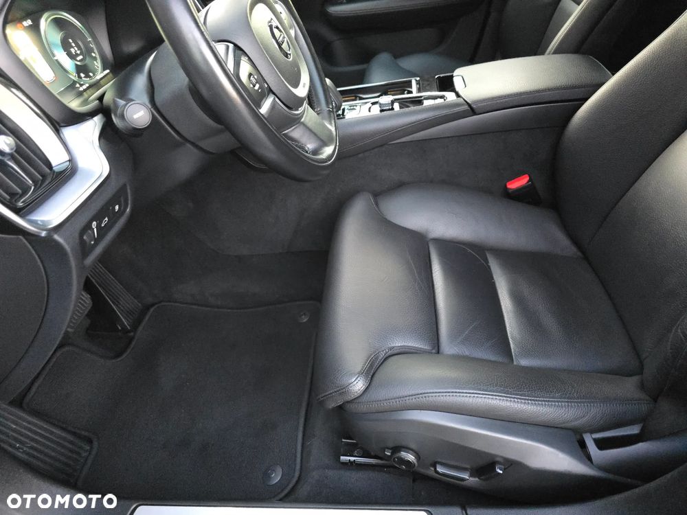 Volvo V60 T6 AWD Recharge Plus Dark - 7
