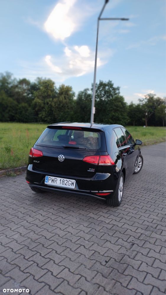 Volkswagen Golf - 5