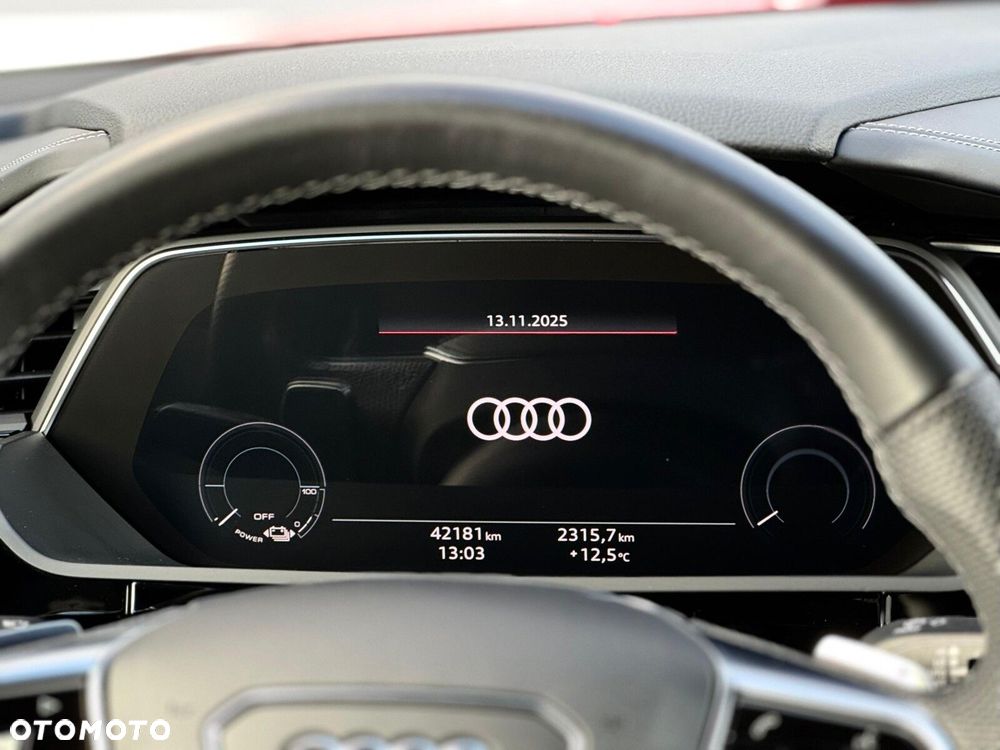 Audi Q8 Sportback e-tron - 18