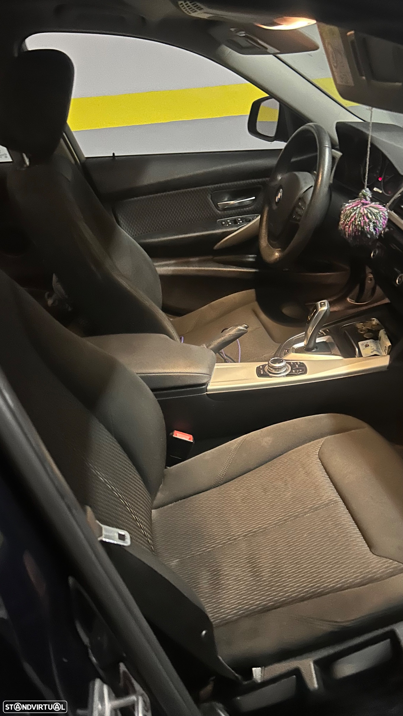 BMW 330 e iPerformance Advantage - 10