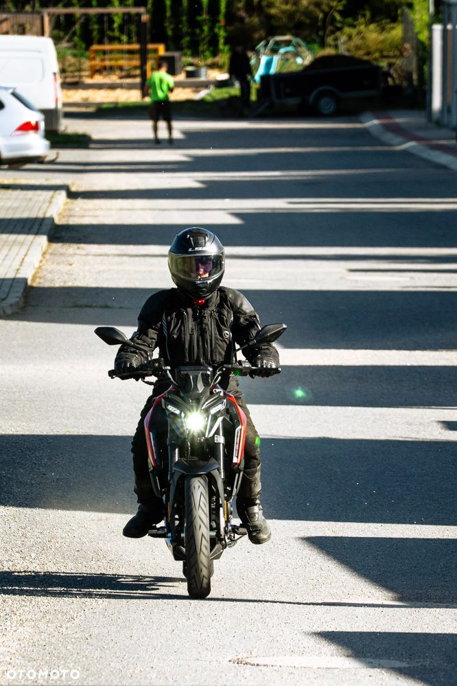 VOGE R125S - 12