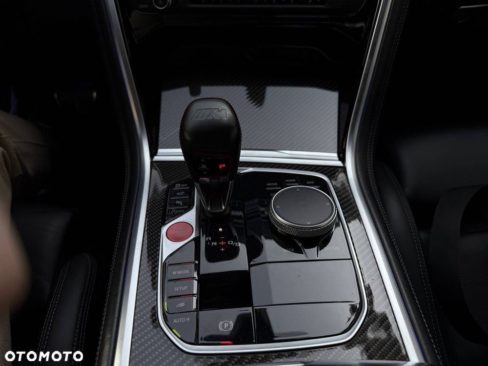 BMW M8 - 25
