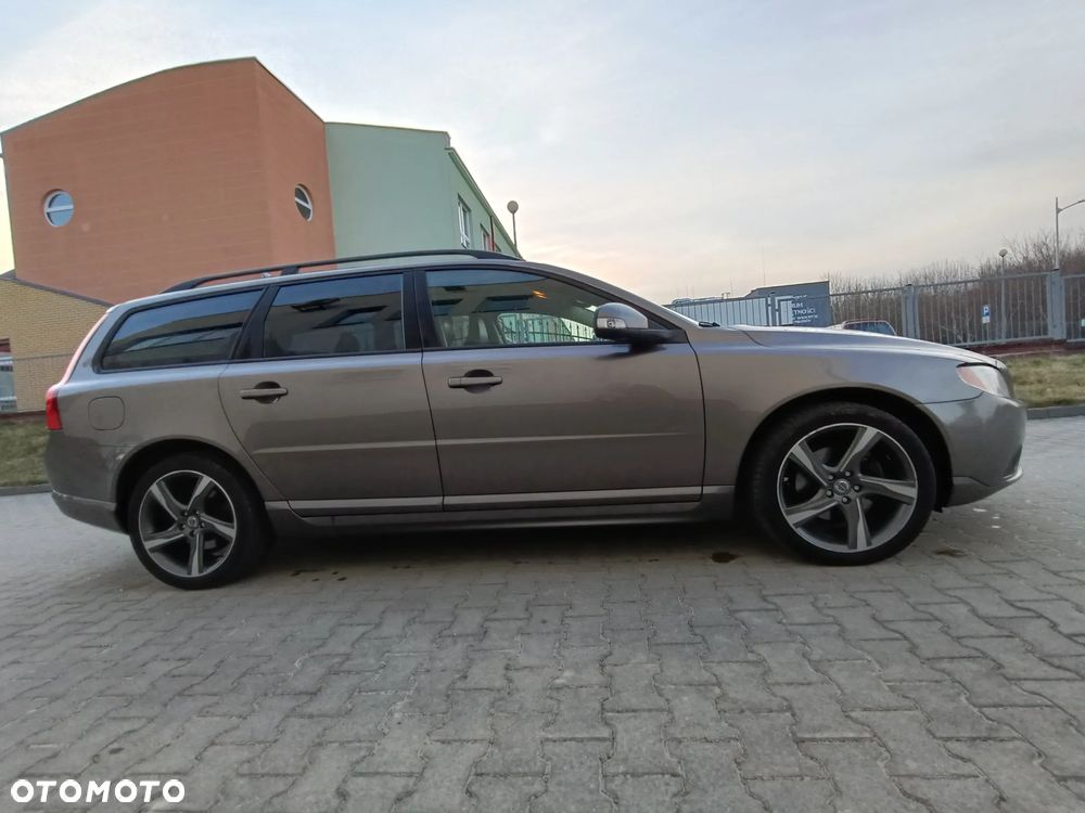 Volvo V70 2.0D Momentum - 12