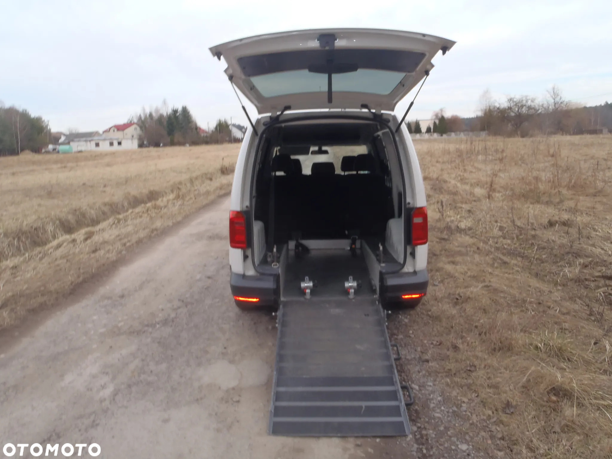 Volkswagen Caddy 2.0 TDI (7-Si.) DSG Maxi Trendline - 9