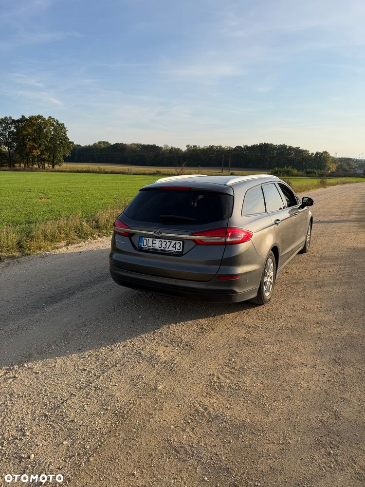 Ford Mondeo - 11