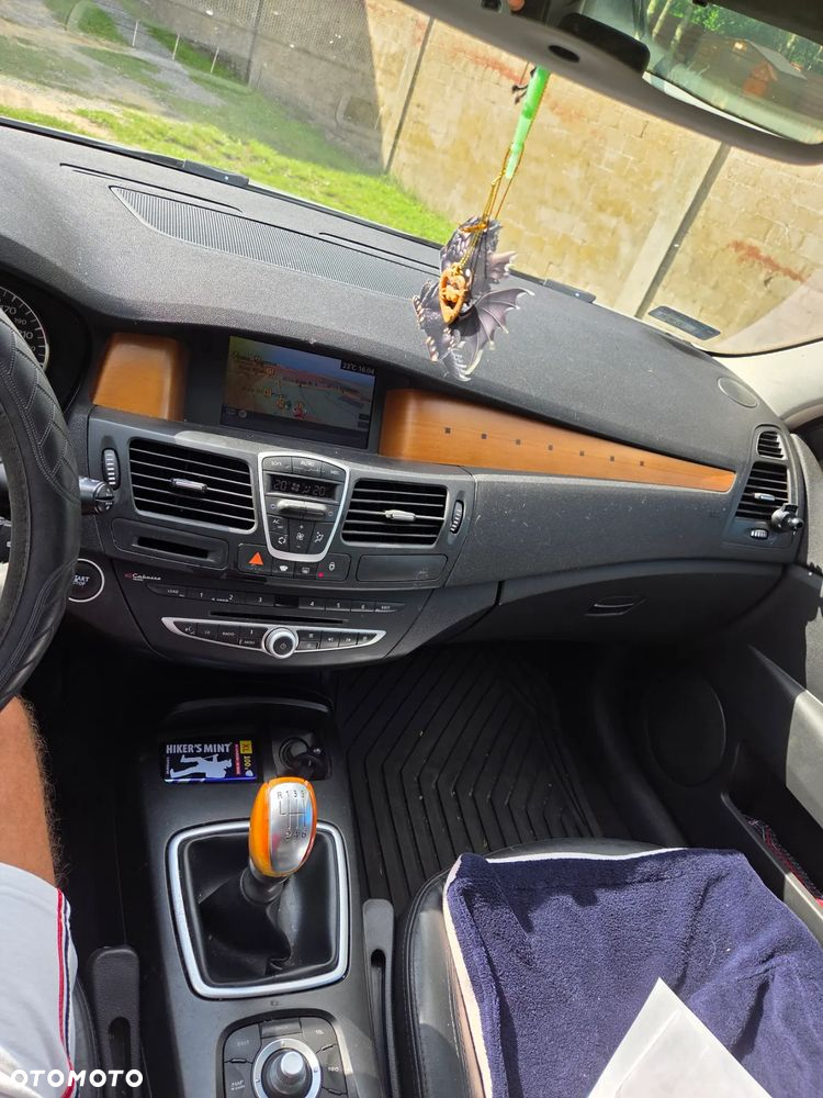 Renault Laguna 2.0 dCi Initiale - 4