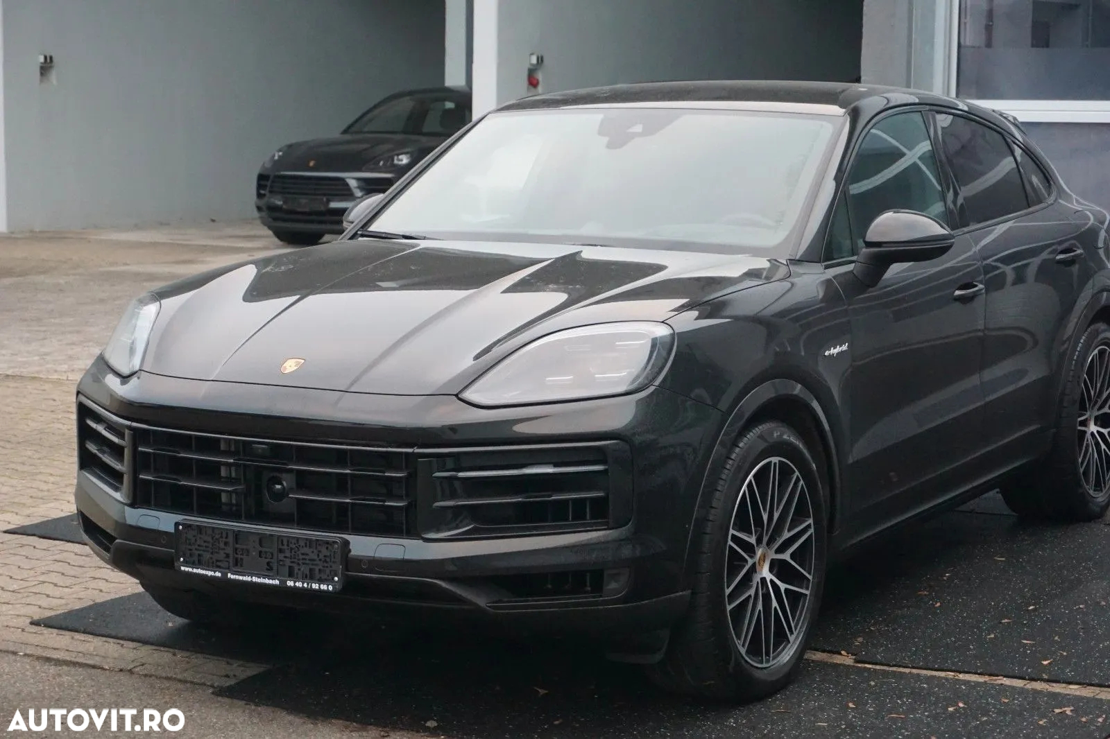 Porsche Cayenne Coupe S E-Hybrid - 15