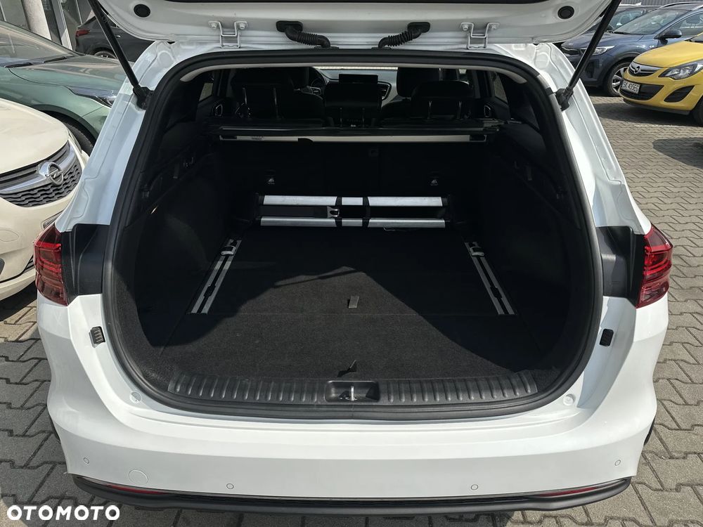 Kia Ceed 1.5 T-GDI Business Line - 17