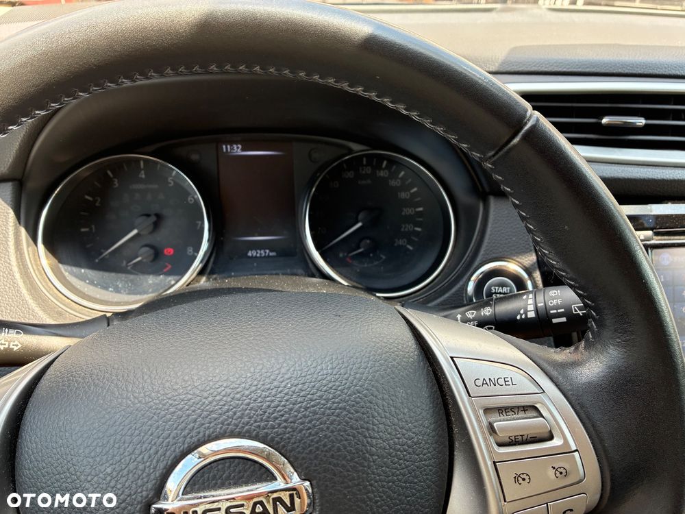 Nissan Qashqai 1.6 DIG-T N-Connecta - 8