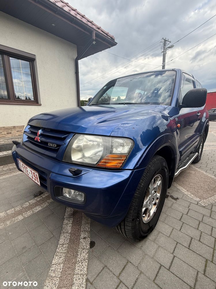 Mitsubishi Pajero - 1