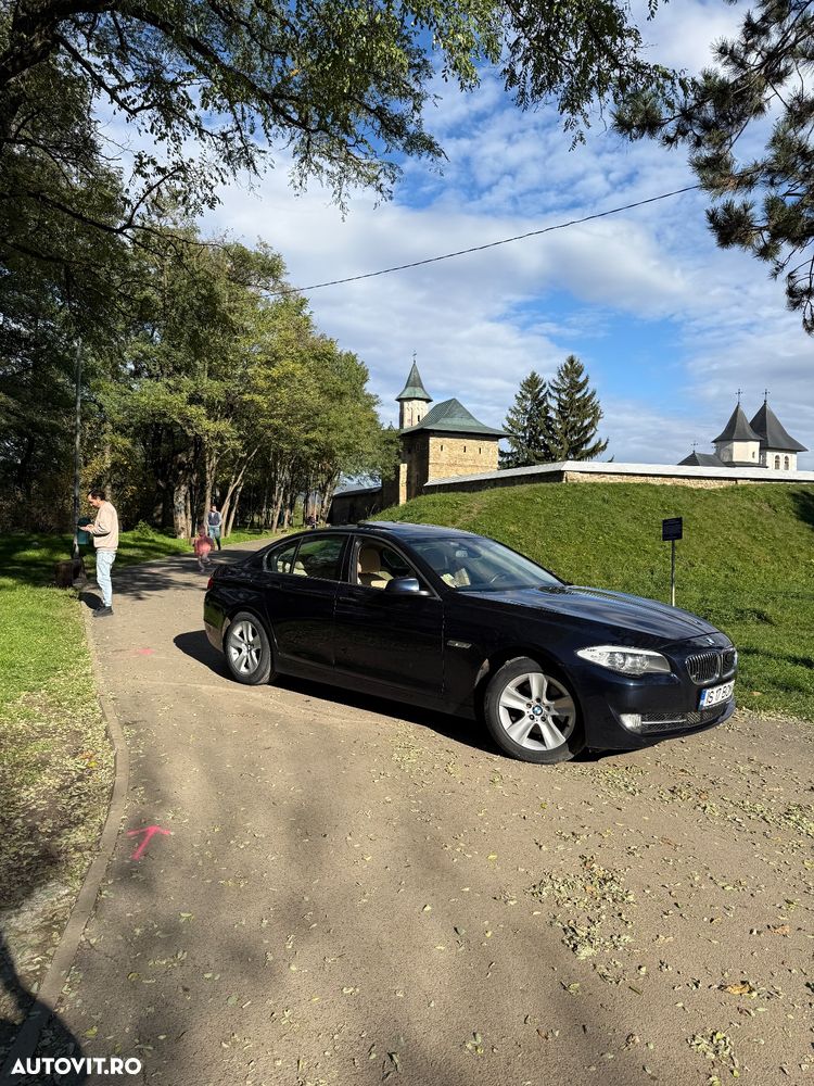 BMW Seria 5 528i xDrive AT - 3