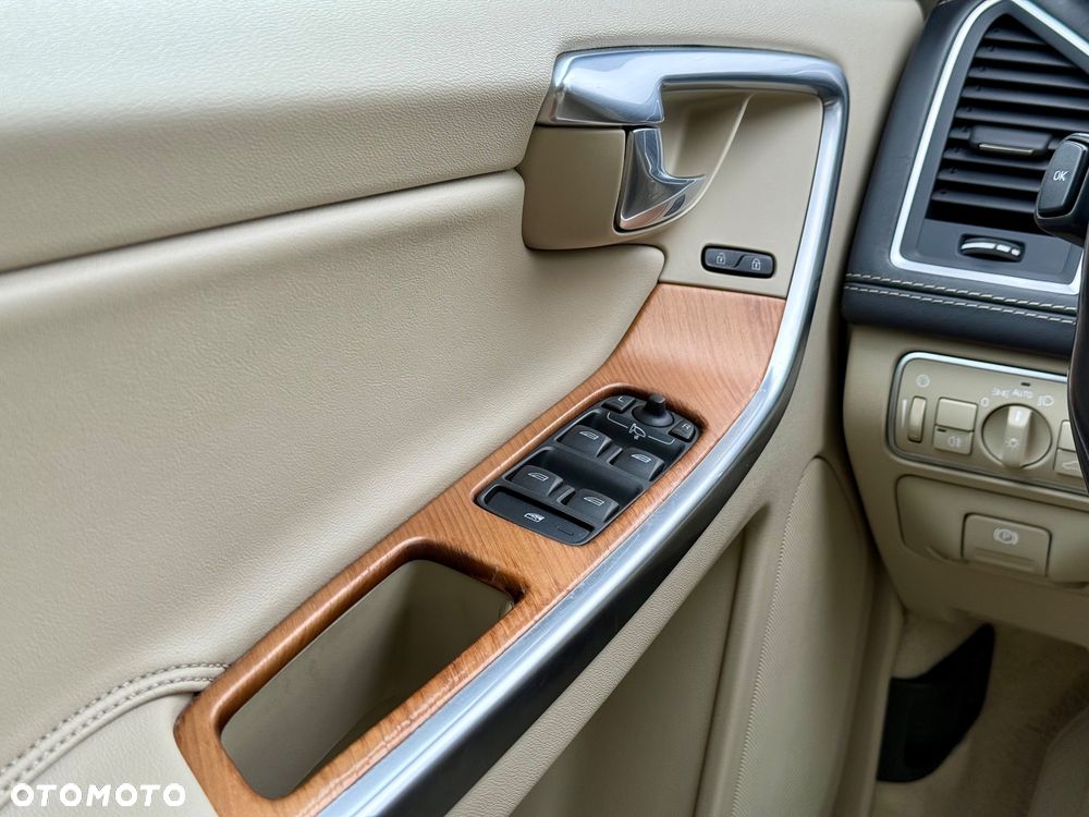 Volvo XC 60 D4 Geartronic Inscription - 9
