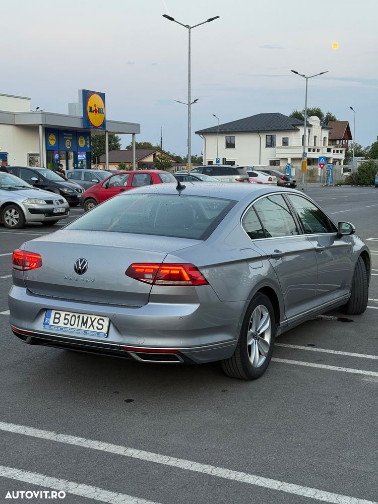 Volkswagen Passat 2.0 TDI DSG Highline - 3