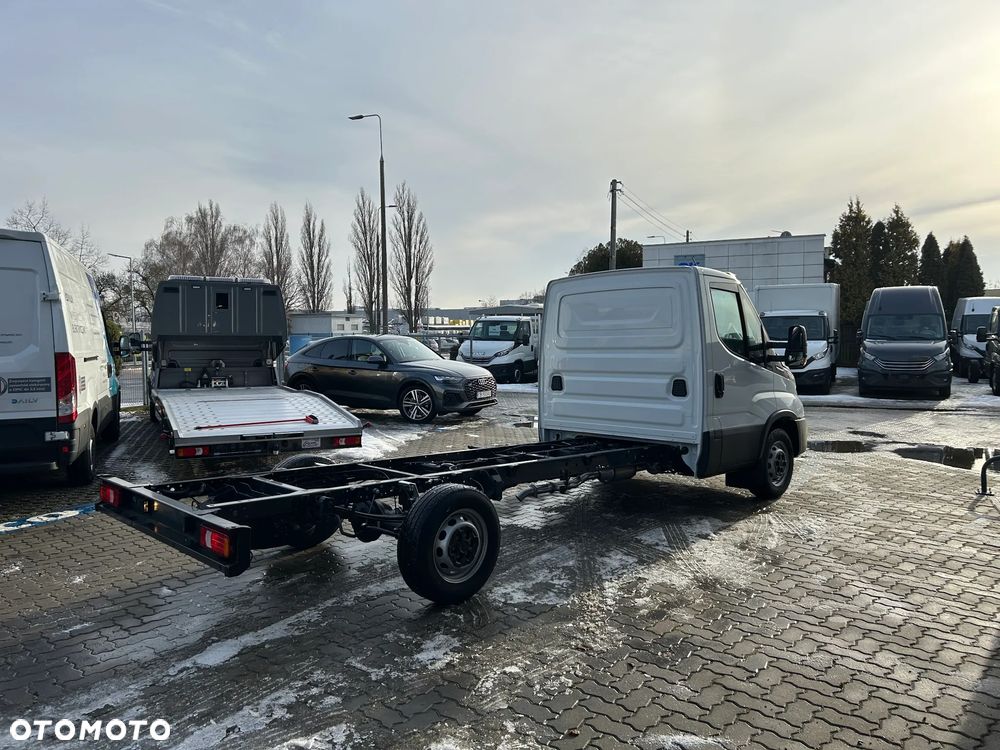 Iveco 35S18HA8, podwozie - 3