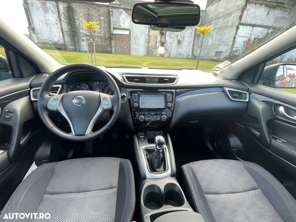 Nissan Qashqai 1.6 DCI Start/Stop N-Connecta - 34