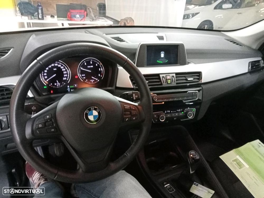 BMW X1 16 d sDrive Advantage - 7