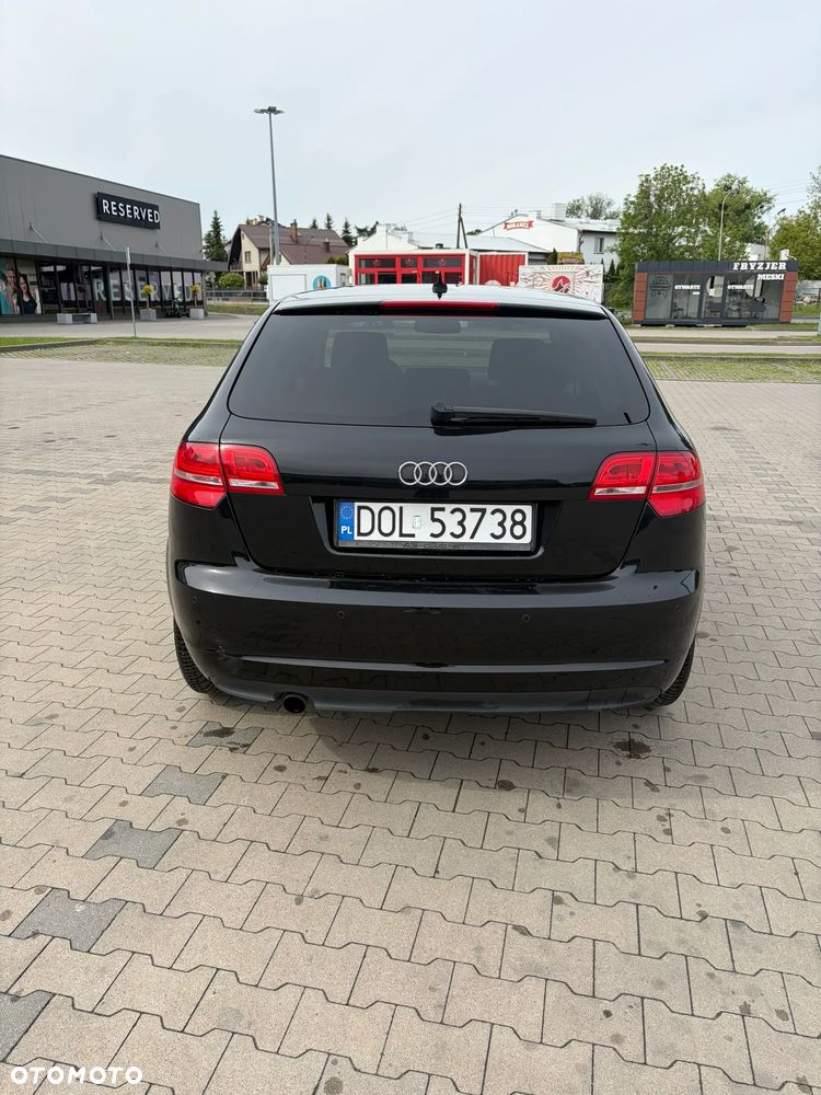 Audi A3 Sportback 2.0 TDI DPF Ambiente - 5