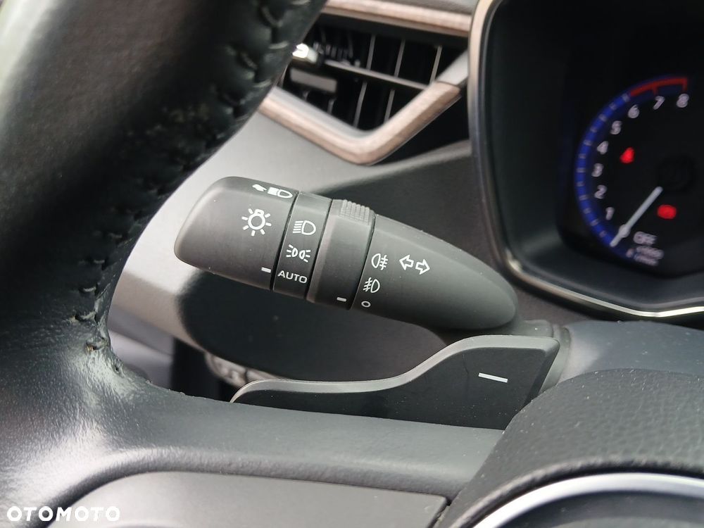 Toyota Corolla 2.0 Hybrid Trek - 27