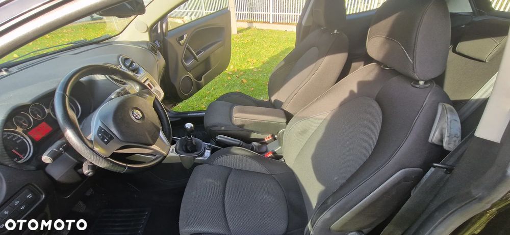 Alfa Romeo Mito - 14