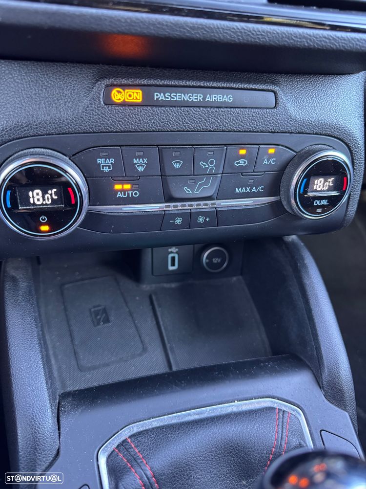 Ford Focus SW - 33