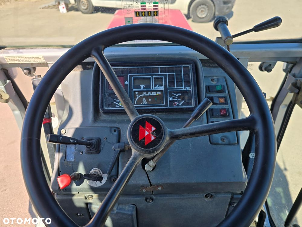 Massey Ferguson 374V - 8