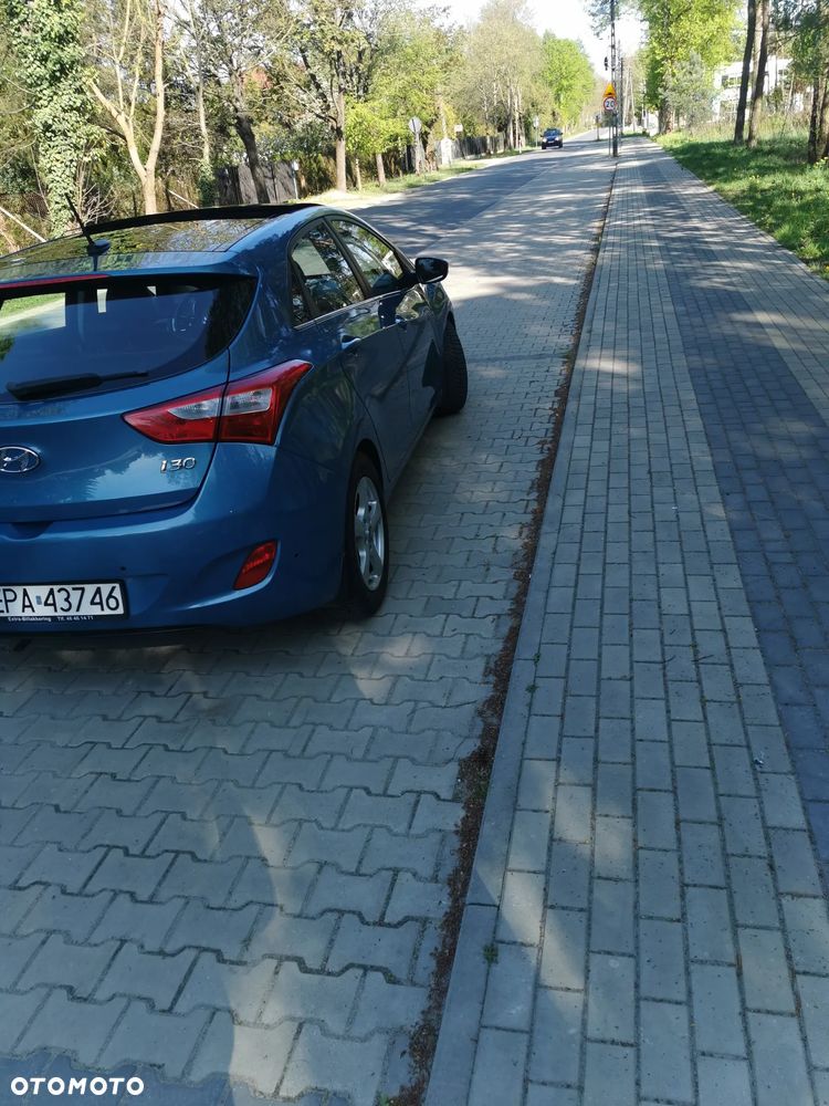 Hyundai i30 1.6 CRDi Premium - 8