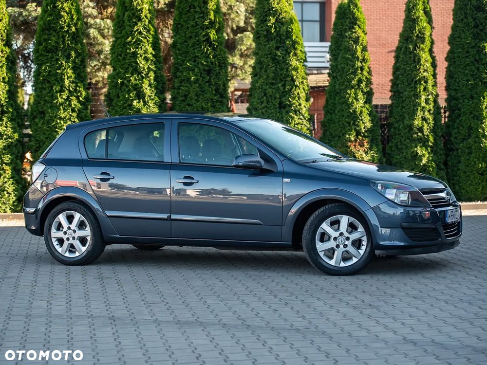 Opel Astra 1.6 Cosmo - 4
