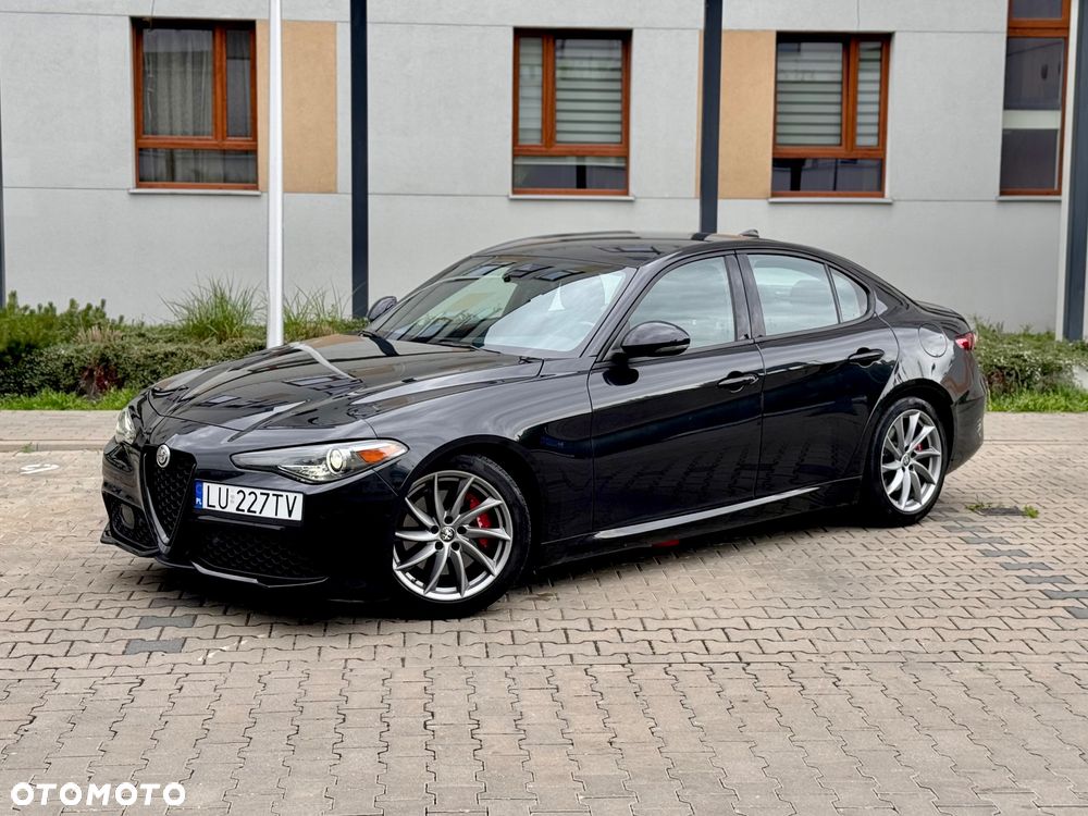 Alfa Romeo Giulia 2.0 Turbo 16V AT8 Veloce - 24