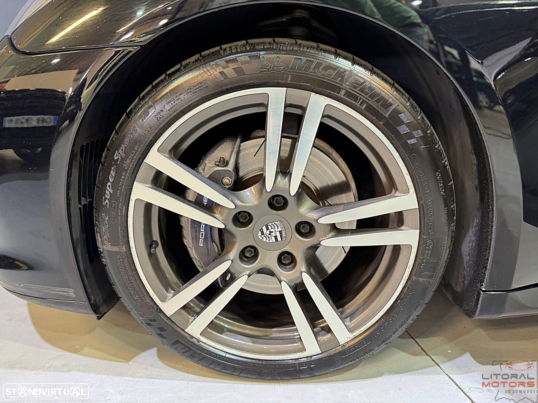 Porsche Panamera Platinum Edition - 12