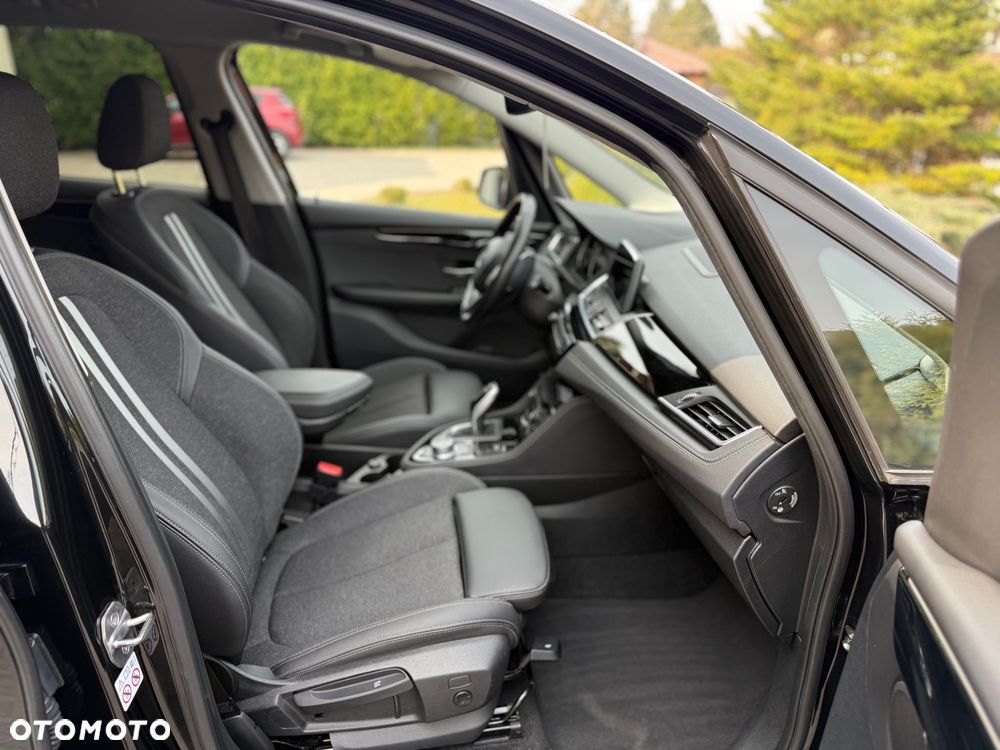 BMW Seria 2 220d xDrive Sport-Aut Luxury Line - 19