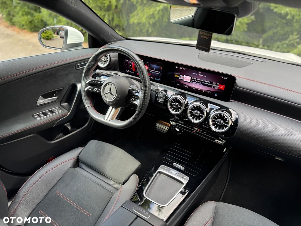Mercedes-Benz CLA 200 mHEV AMG Line 7G-DCT - 26