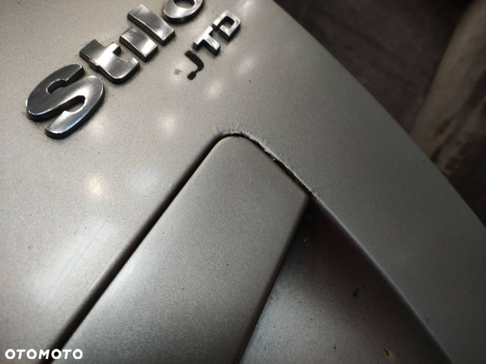 KOMPLETNY TYŁ KLAPA ZDERZAK LAMPY STILO I 3D 647 - 17