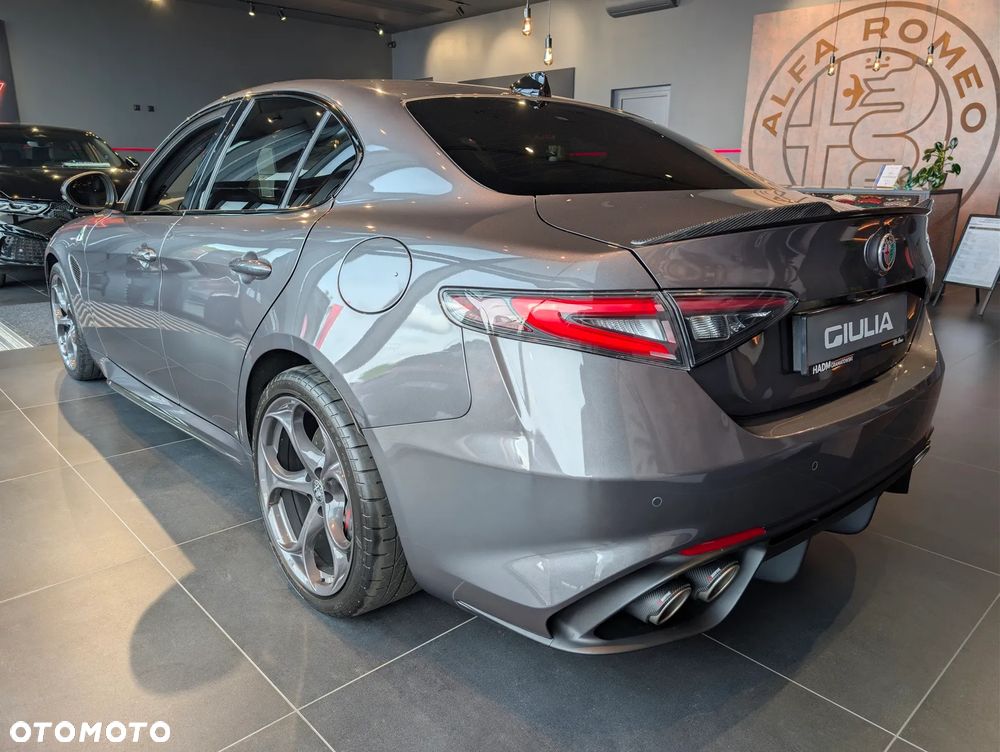 Alfa Romeo Giulia - 3