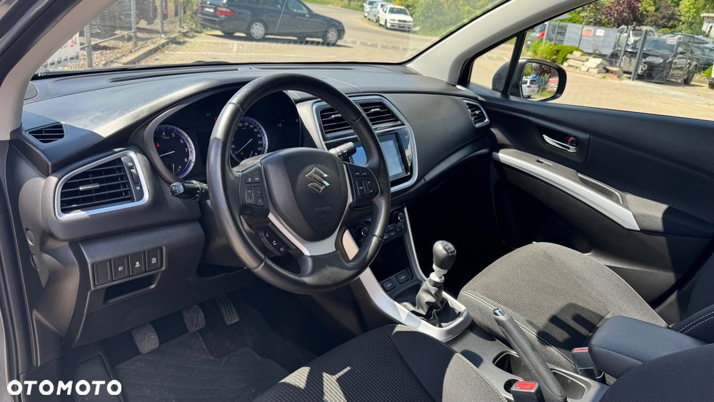 Suzuki SX4 S-Cross 1.4 T Premium - 31