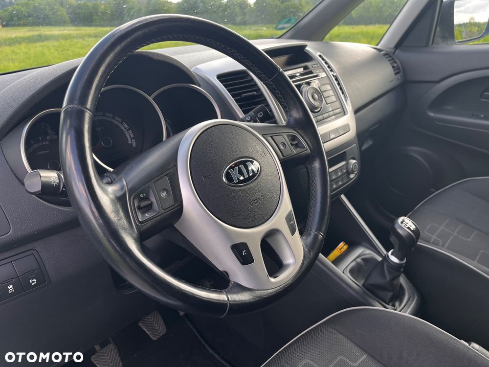 Kia Venga 1.4 CVVT Dream-Team Edition - 17