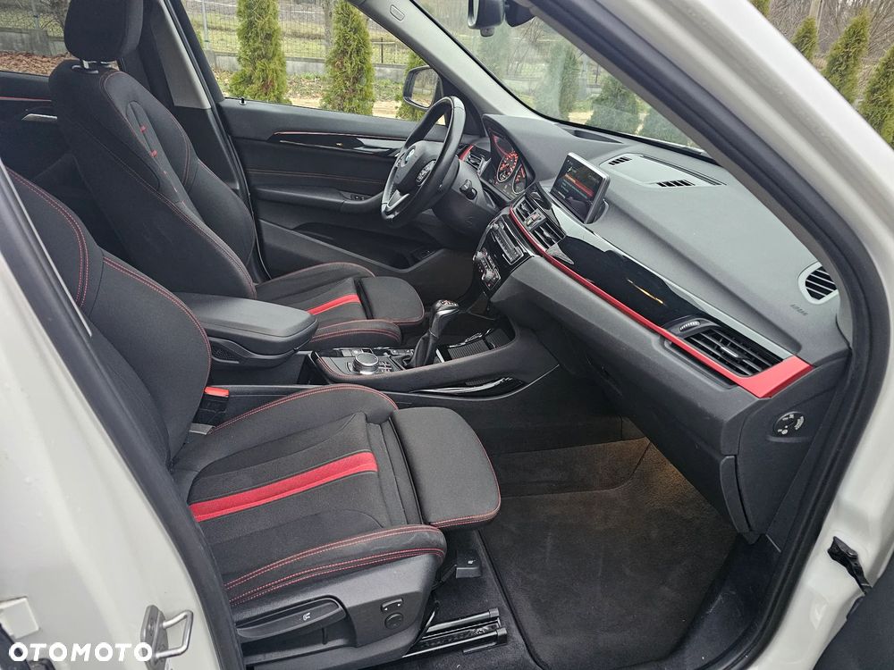 BMW X1 xDrive18d Sport Line - 13