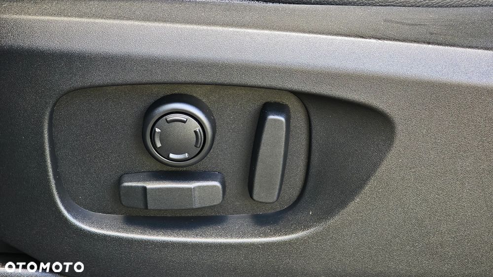 Land Rover Discovery Sport - 29