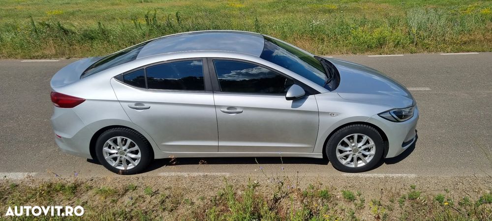 Hyundai Elantra 1.6 MPi Classic - 14