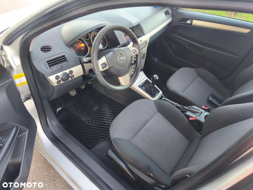 Opel Astra 1.6 Enjoy - 13