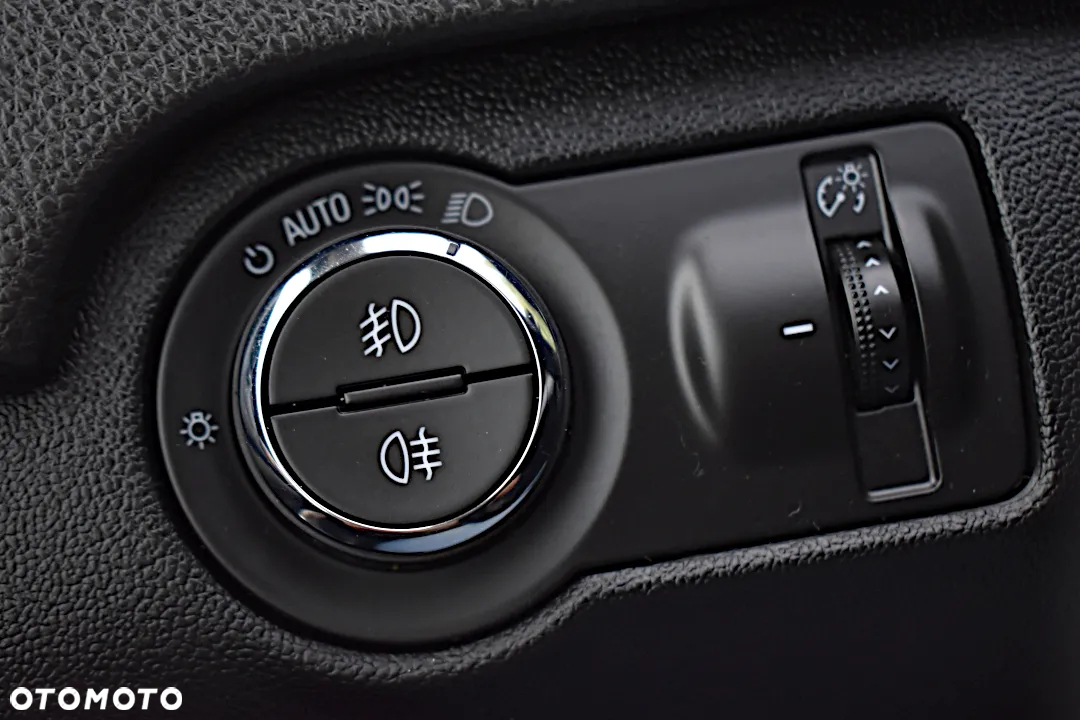 Opel Insignia Sports Tourer 2.0 Diesel Ultimate - 32