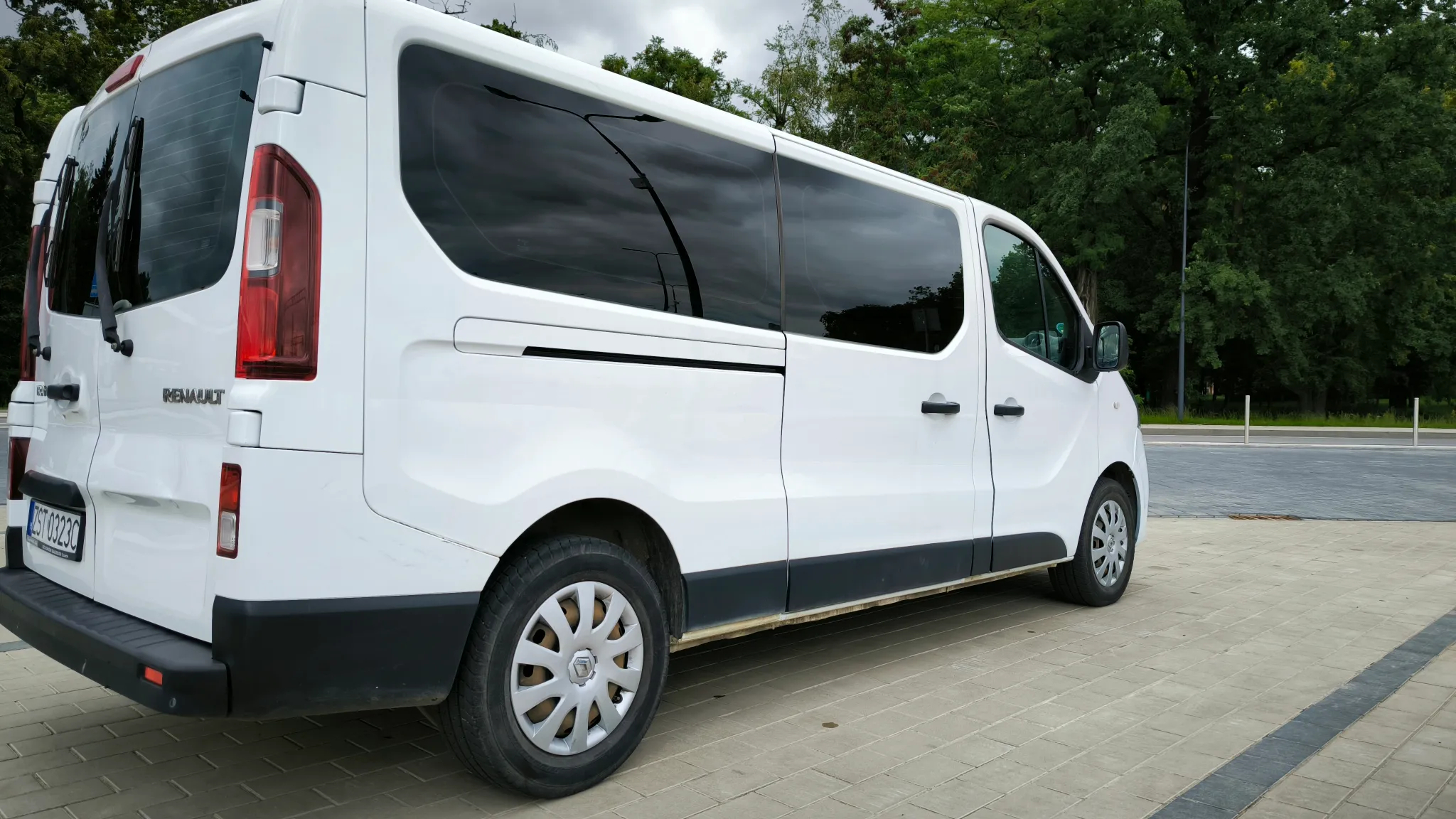 Renault Trafic - 2