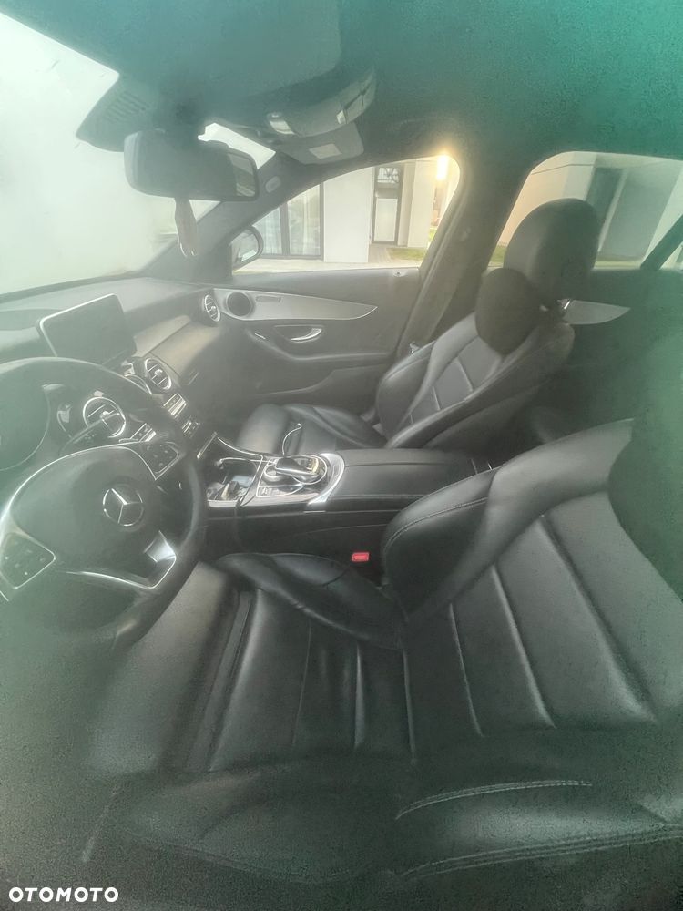 Mercedes-Benz Klasa C 250 T 9G-TRONIC AMG Line - 8