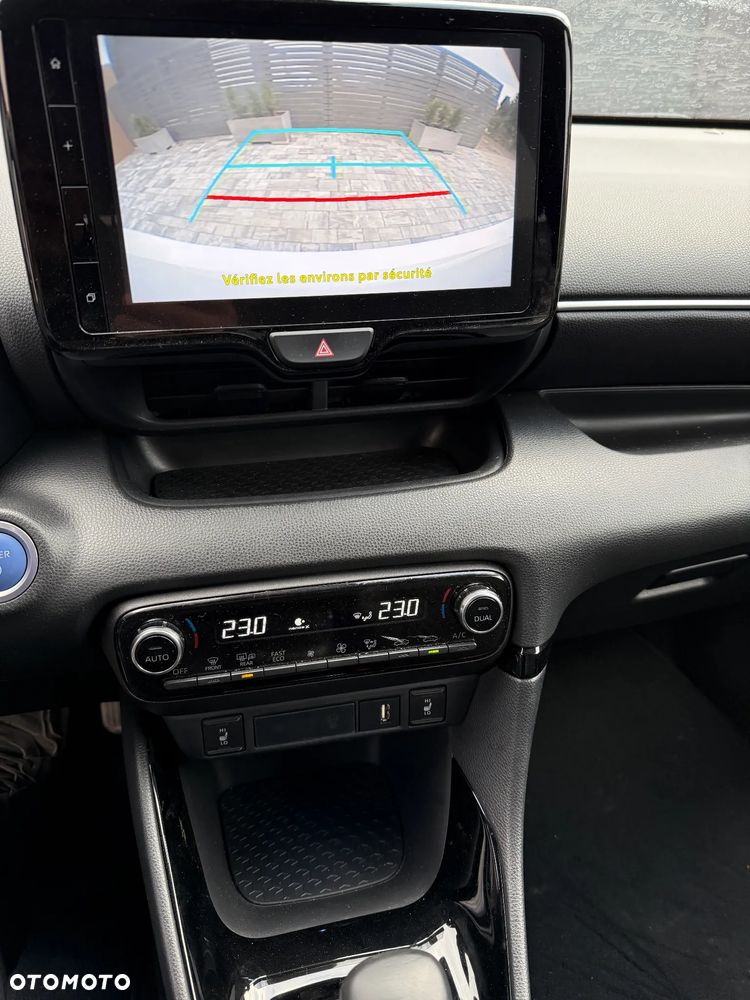 Toyota Yaris 1.5 VVT-i Comfort - 21