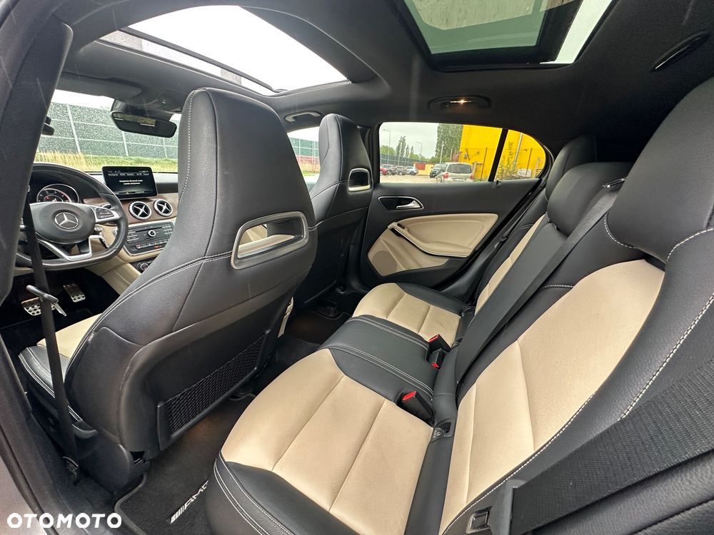Mercedes-Benz GLA AMG 45 4Matic AMG Speedshift 7G-DCT - 27